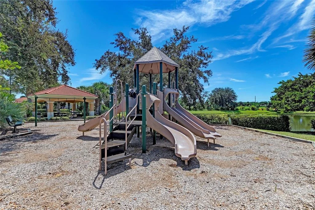 Photo of 650 CRANE PRAIRIE WAY
