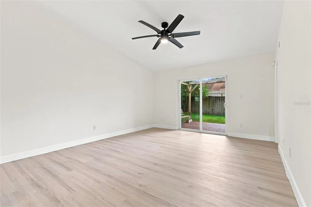Photo of 723 OAK MANOR CIRCLE