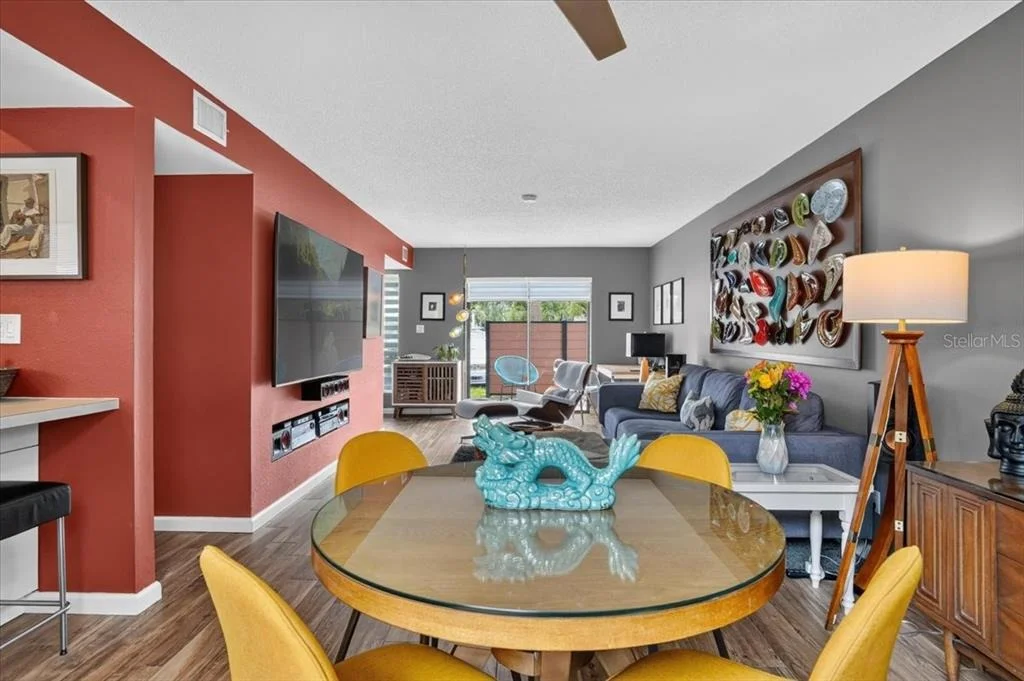 Photo of Unit 310 at 4001 BENEVA ROAD
