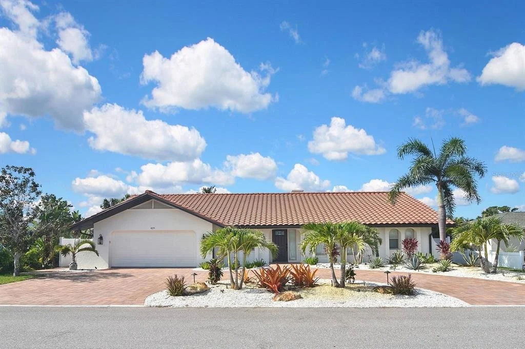 Photo of 429 DARLING DRIVE