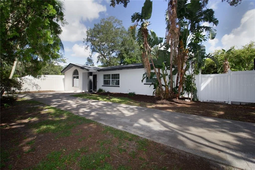 Photo of 2720 STATE ROAD 590