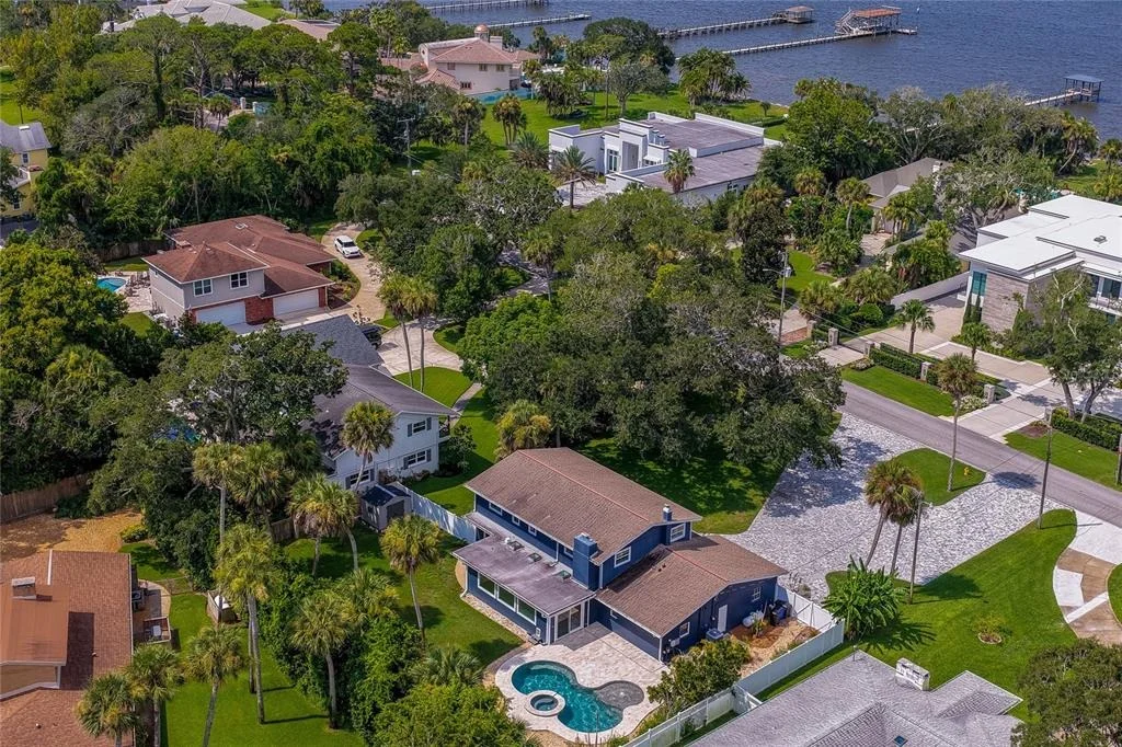Photo of 835 JOHN ANDERSON DRIVE
