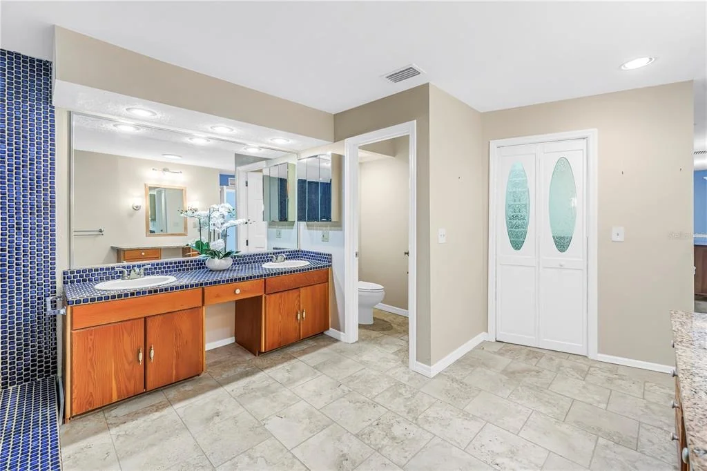 Photo of 3000 HERON PLACE