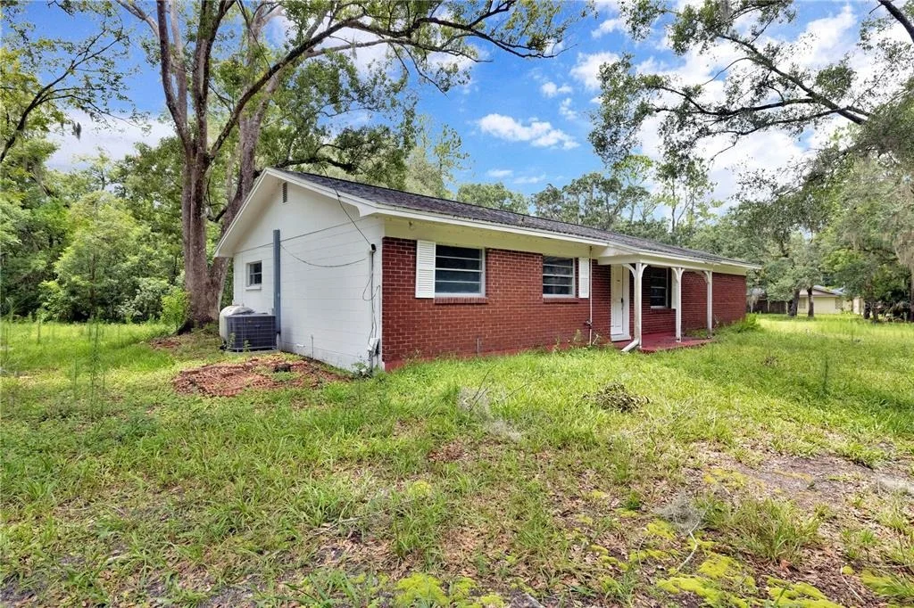Photo of 11916 DAVIS ROAD