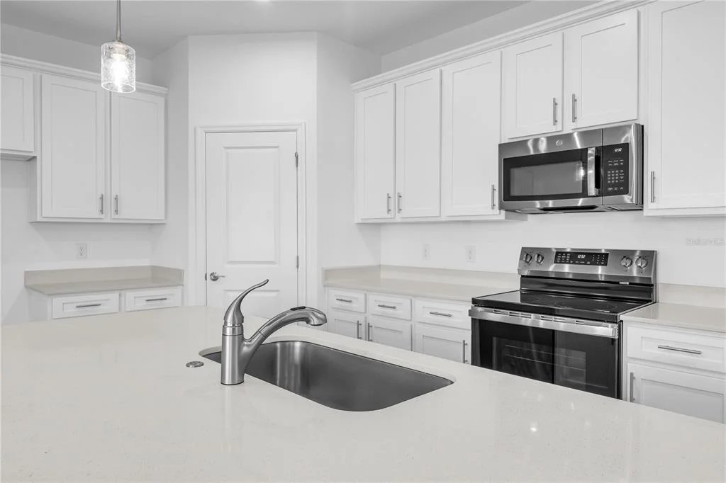 Photo of 4437 RIVER BEACON BOULEVARD