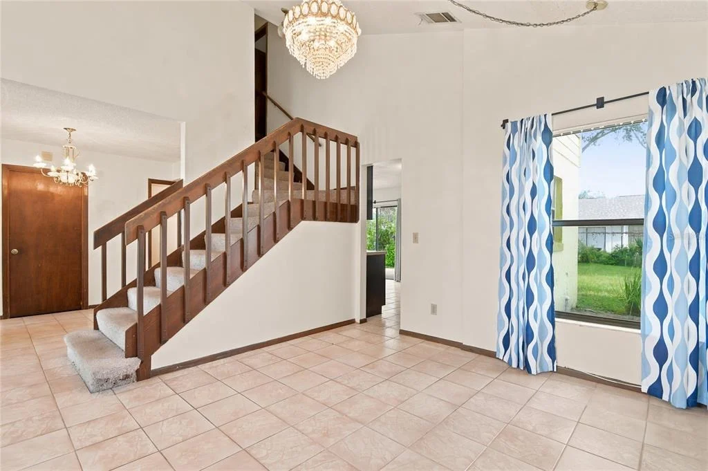 Photo of 1469 MONA DRIVE