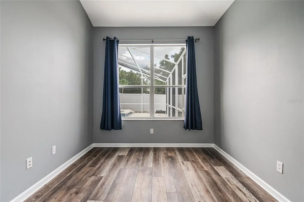 Photo of 116 OAK GROVE CIRCLE