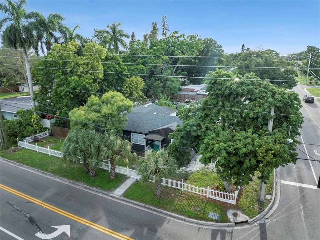 Photo of 1702 26TH STREET W