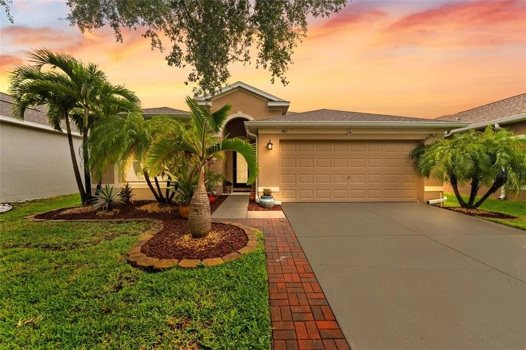 Photo of 901 PARKER DEN DRIVE