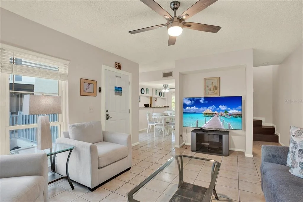 Photo of Unit E at 169 MEDALLION BOULEVARD