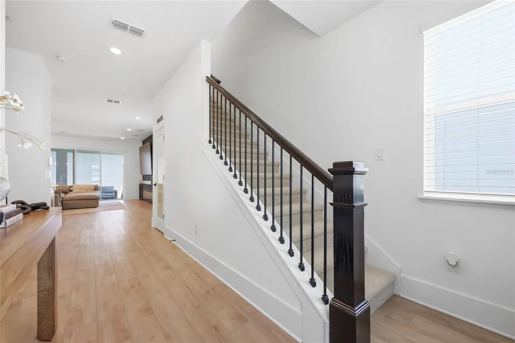 Photo of 1663 CROWNCREST DRIVE