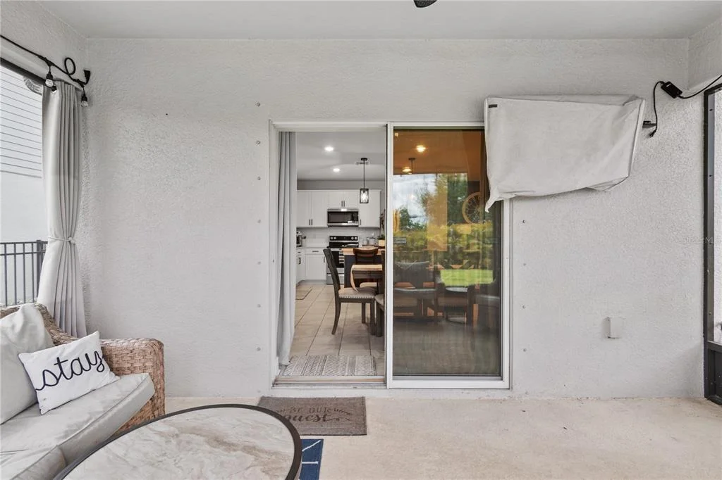 Photo of 9109 ROYAL RIVER CIRCLE