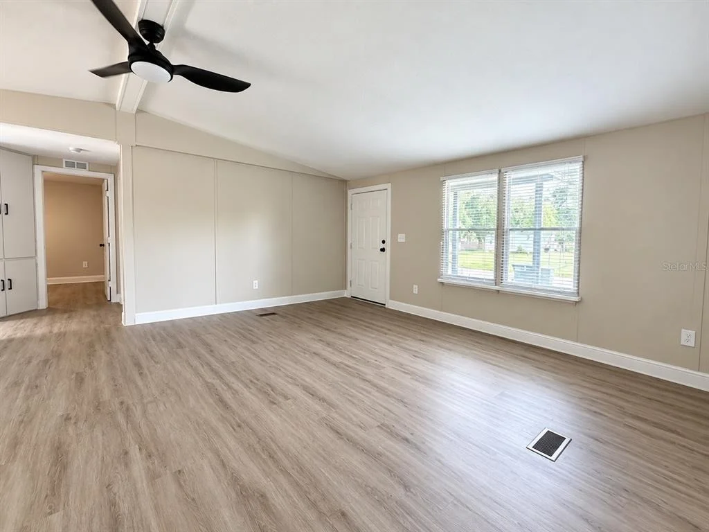 Photo of 4808 ROLLINGLEN LOOP W