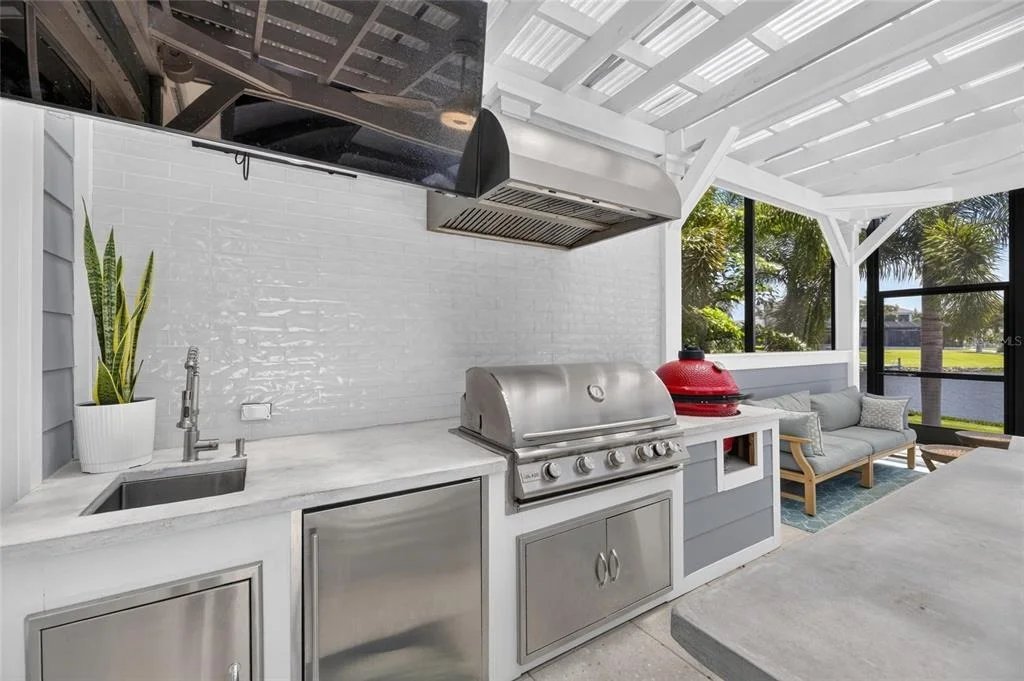 Photo of 825 MANNS HARBOR DRIVE