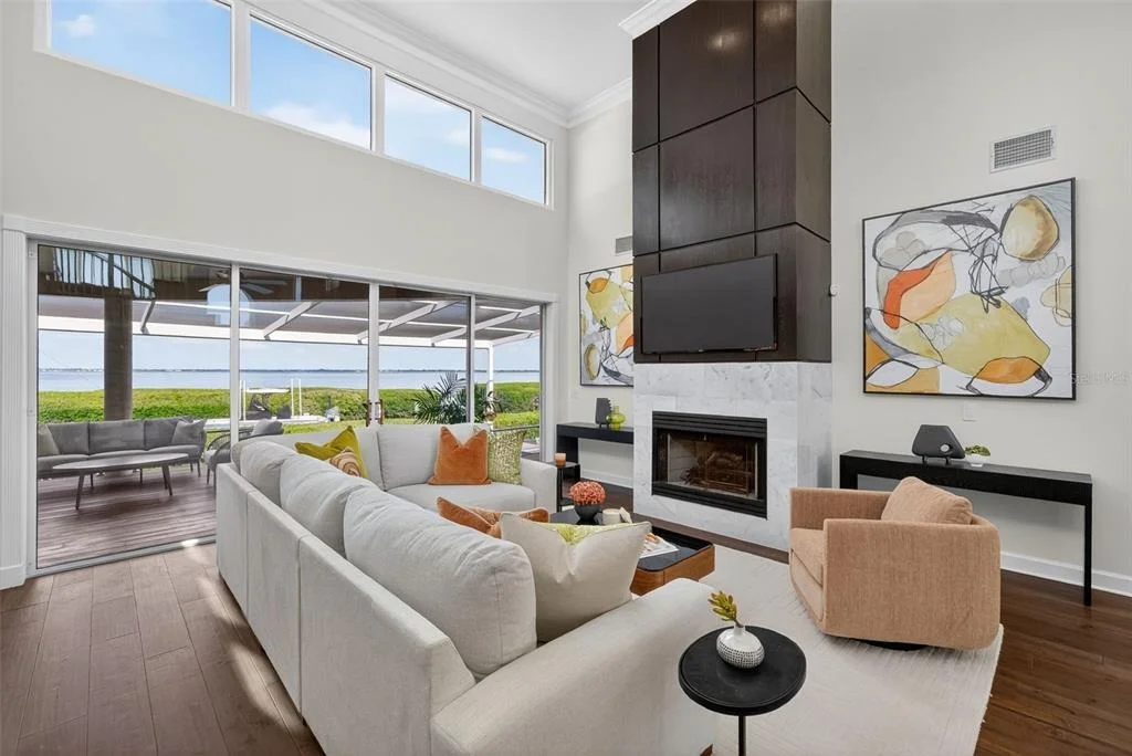 Photo of 3488 MISTLETOE LANE