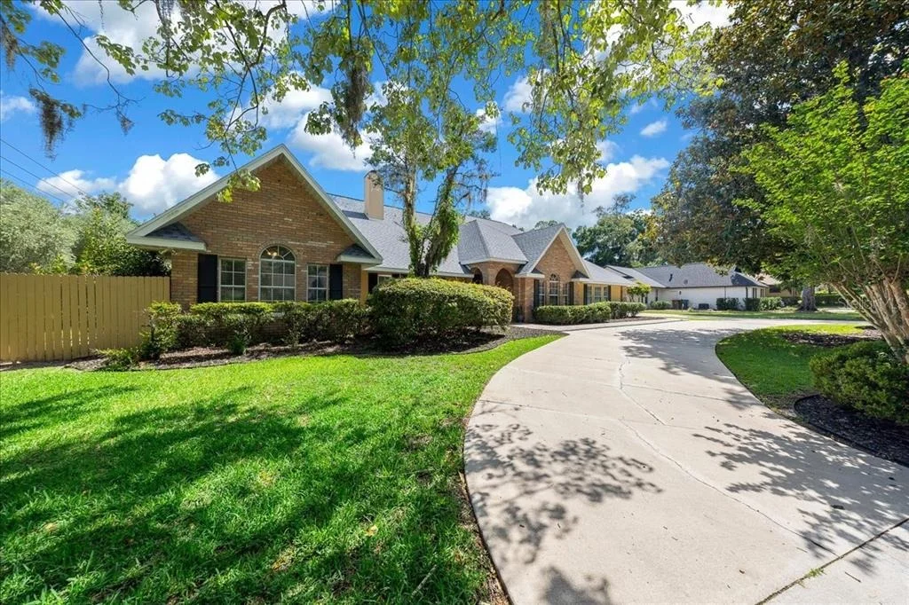 Photo of 2420 SE 15TH STREET