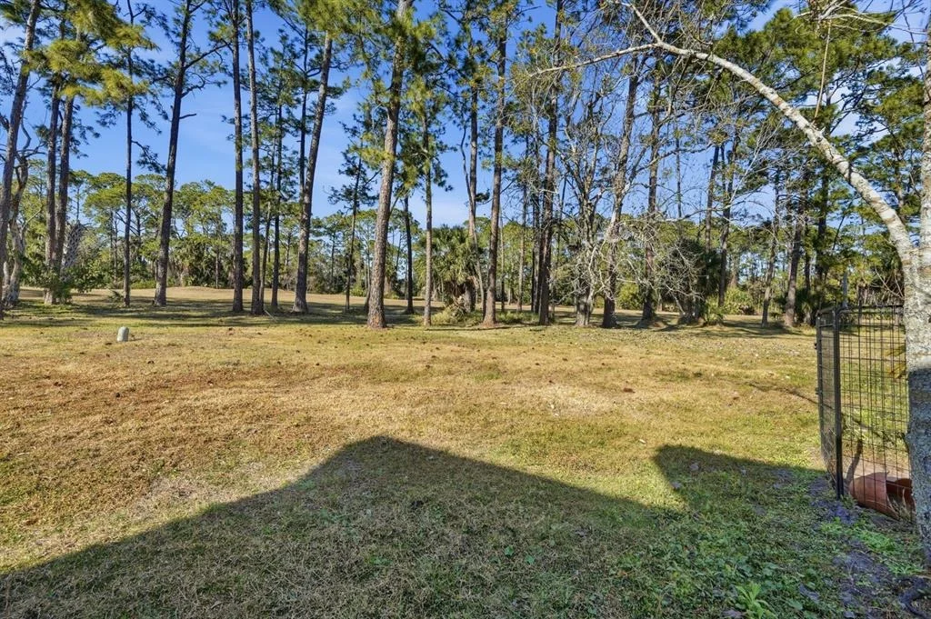 Photo of 118 MEADOWBROOK CIRCLE