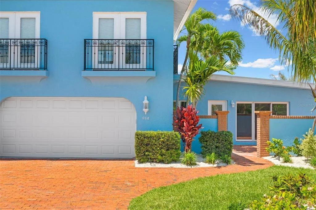 Photo of 528 KEY ROYALE DRIVE
