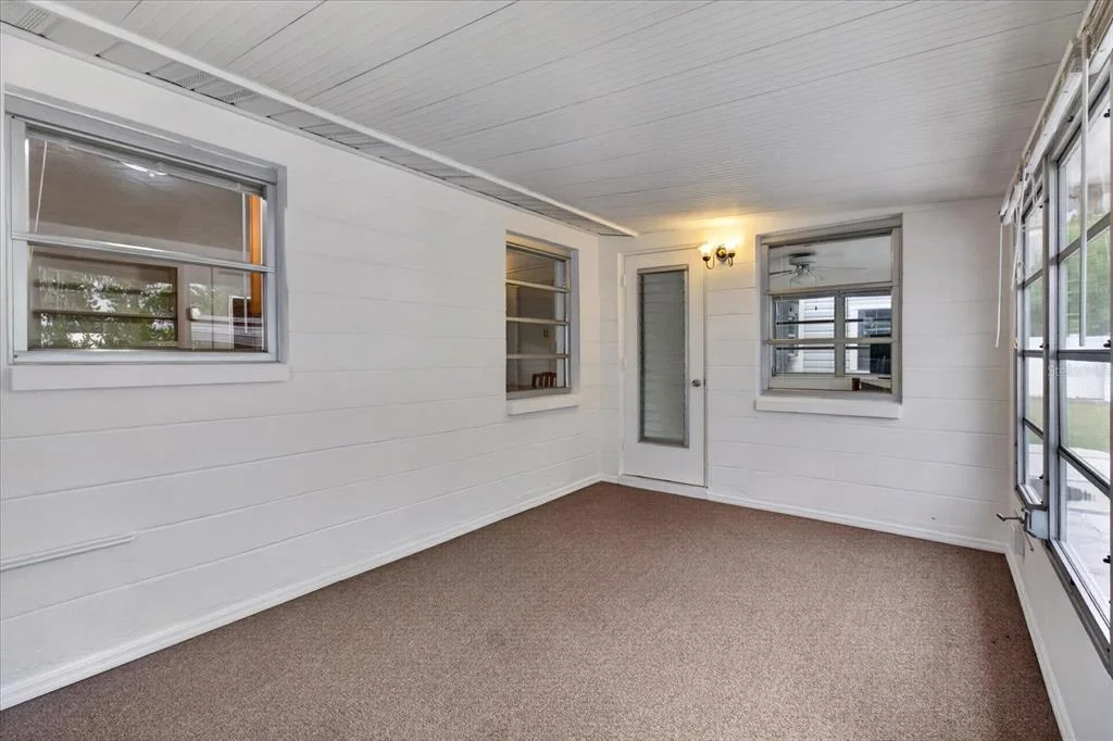 Photo of 4843 CALAIS DRIVE