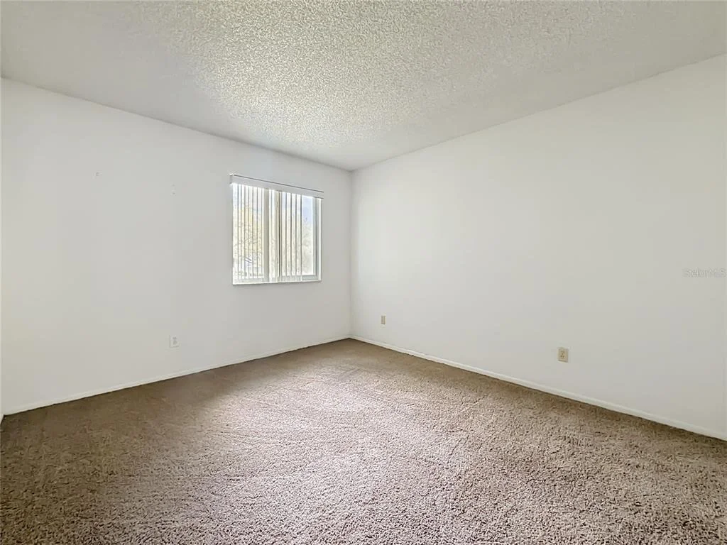 Photo of Unit B at 533 MIDWAY DRIVE