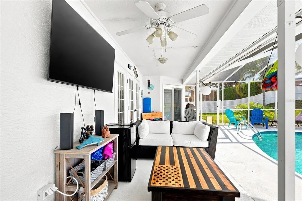 Photo of 10381 FLAG ROAD