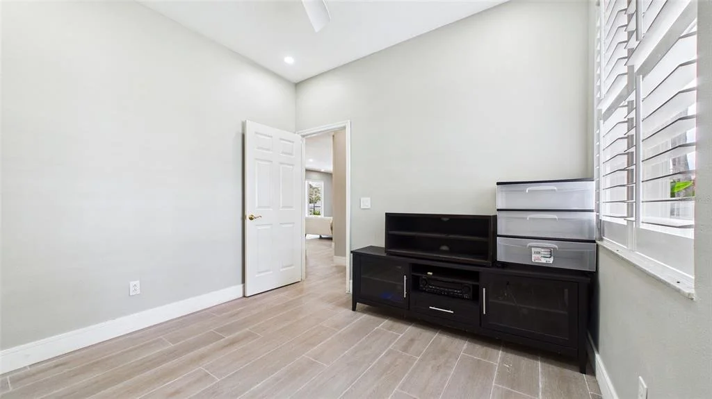 Photo of 7225 RIVER FOREST LANE
