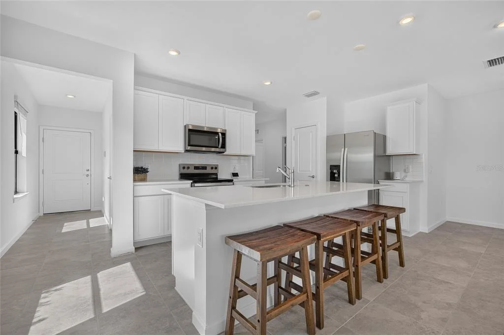 Photo of 6492 SILVERSTAR DRIVE