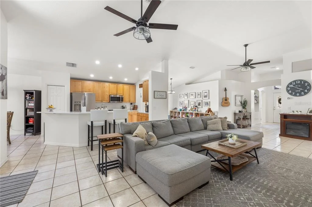 Photo of 30923 IVERSON DRIVE