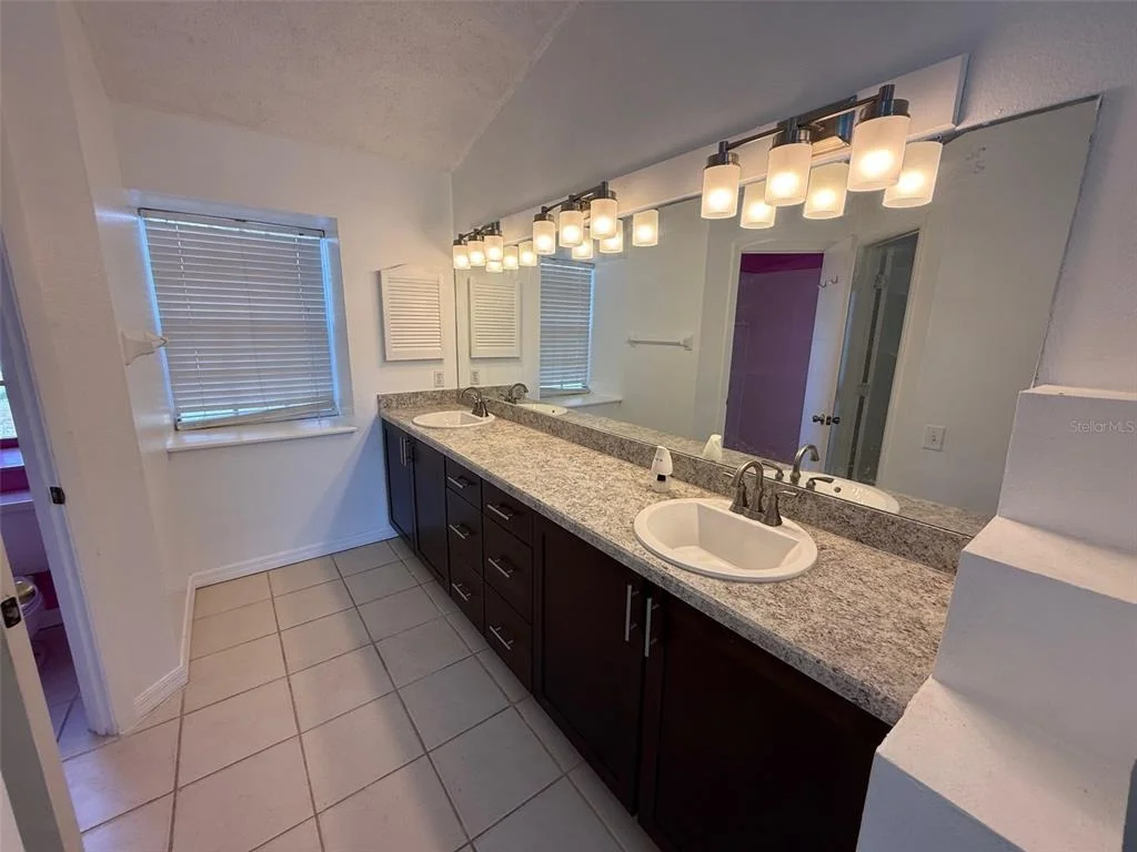Photo of 13102 LINDEN DRIVE