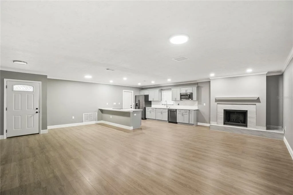 Photo of 1901 LAKEVIEW DRIVE