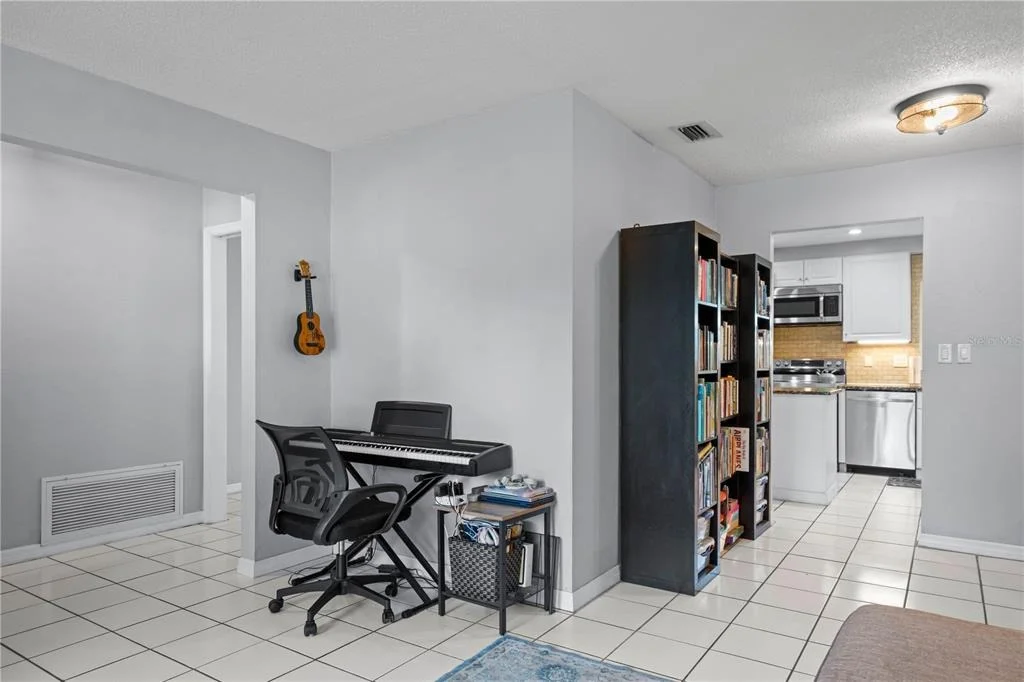 Photo of 2819 NW 55TH BOULEVARD