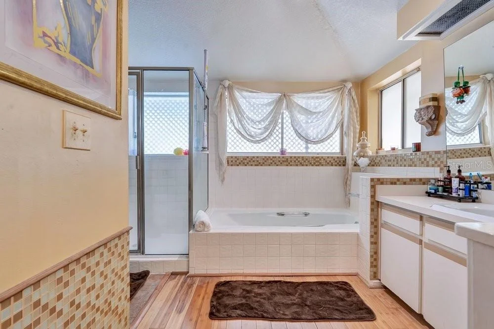 Photo of 233 FLAME AVENUE