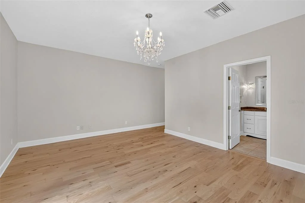 Photo of 580 W 10TH AVENUE