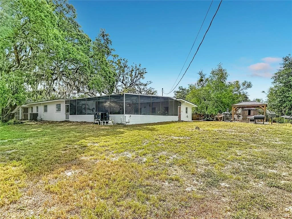 Photo of 5433 FRONT DRIVE