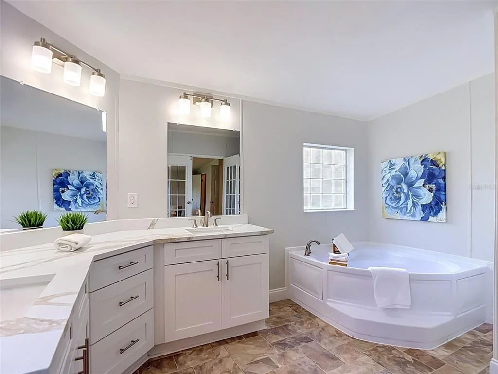 Photo of 33124 JAMETTE ROAD