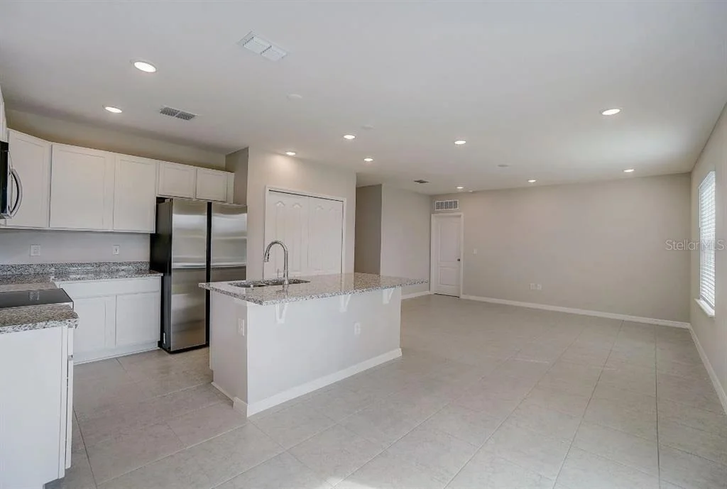 Photo of 604 BROADOAK DRIVE