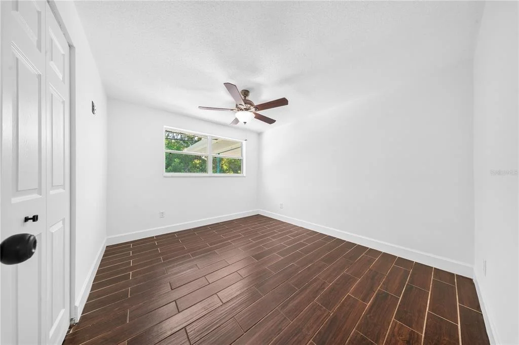 Photo of 986 LEXINGTON DRIVE