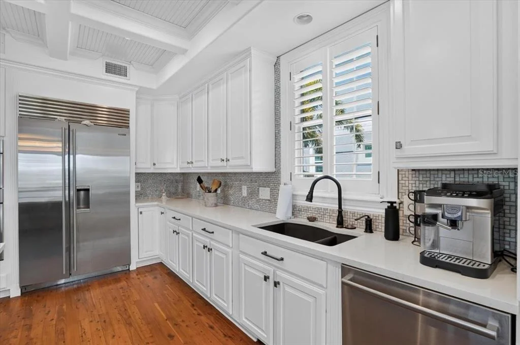 Photo of 6330 LAGUNA DRIVE