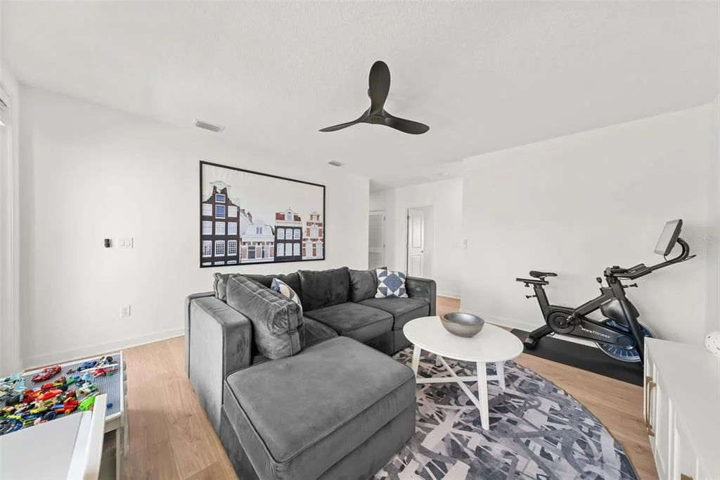 Photo of 660 VERIDIAN CIRCLE NW