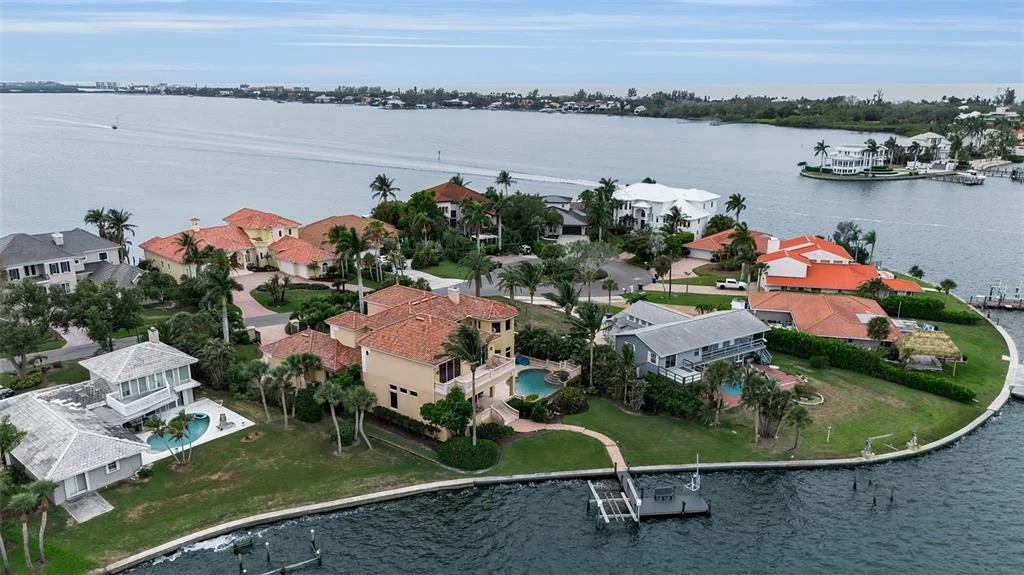 Photo of 1541 CARIBBEAN DRIVE