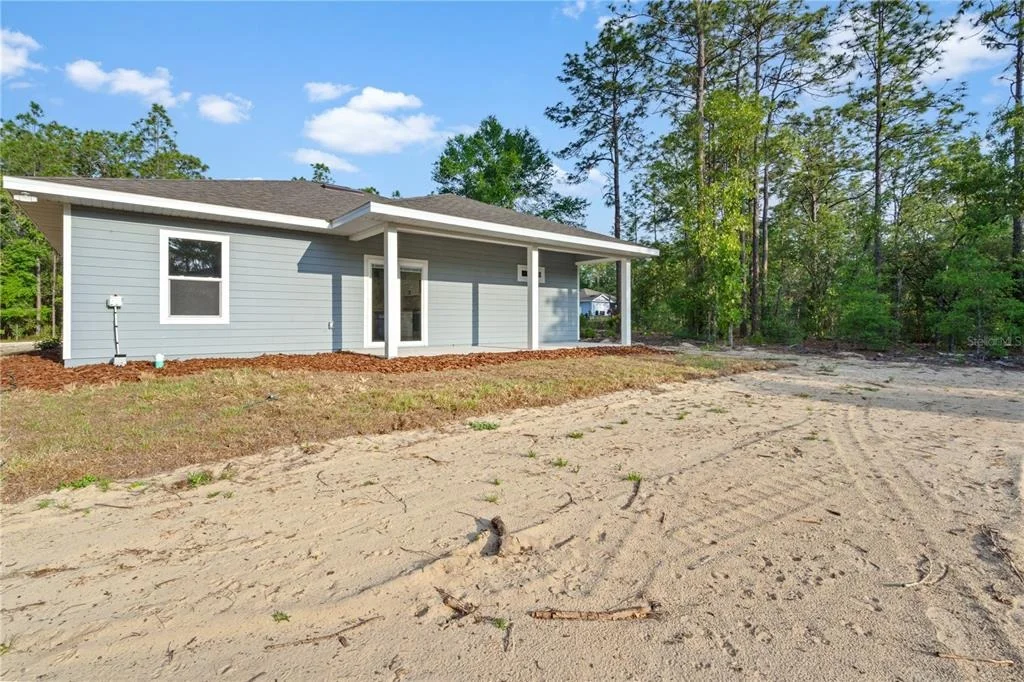 Photo of 661 NE 150TH COURT