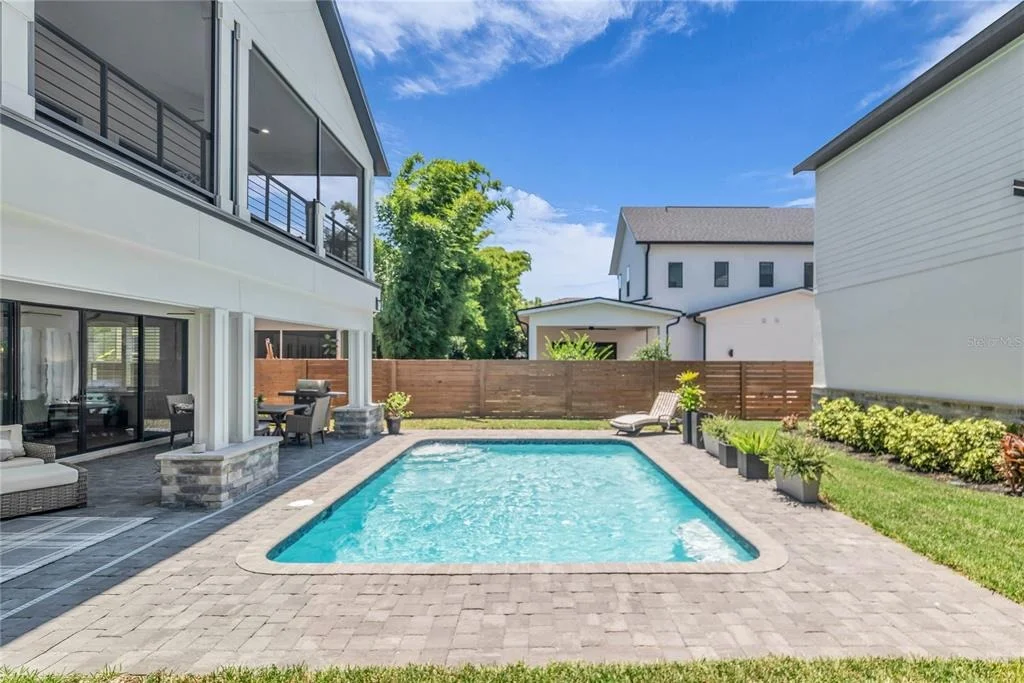 Photo of 1200 EDWARDS LANE