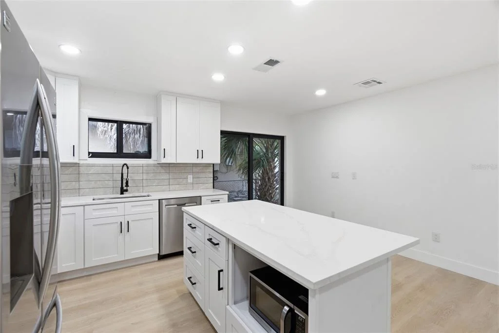 Photo of 595 PINE STREET