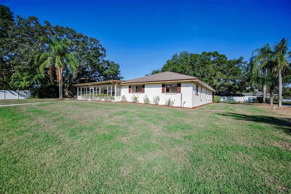 Photo of 2391 ROBERTA LANE