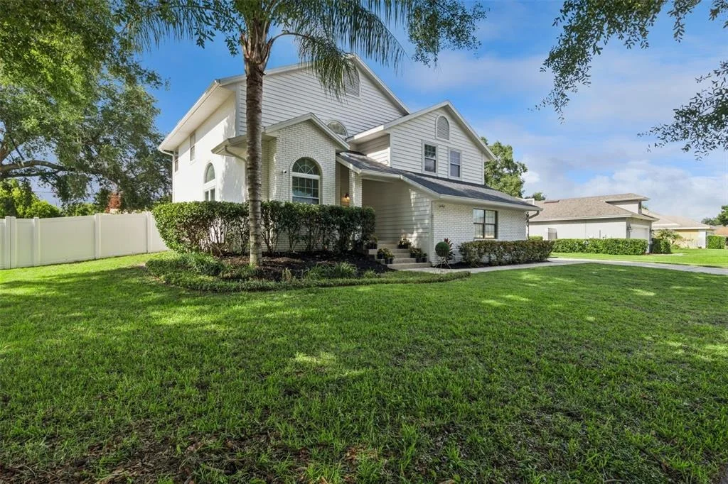 Photo of 1458 ROYAL CIRCLE
