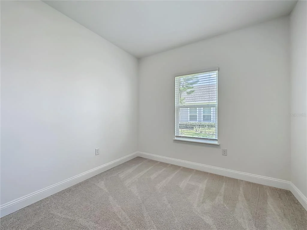 Photo of 2183 RAGLAN CIRCLE