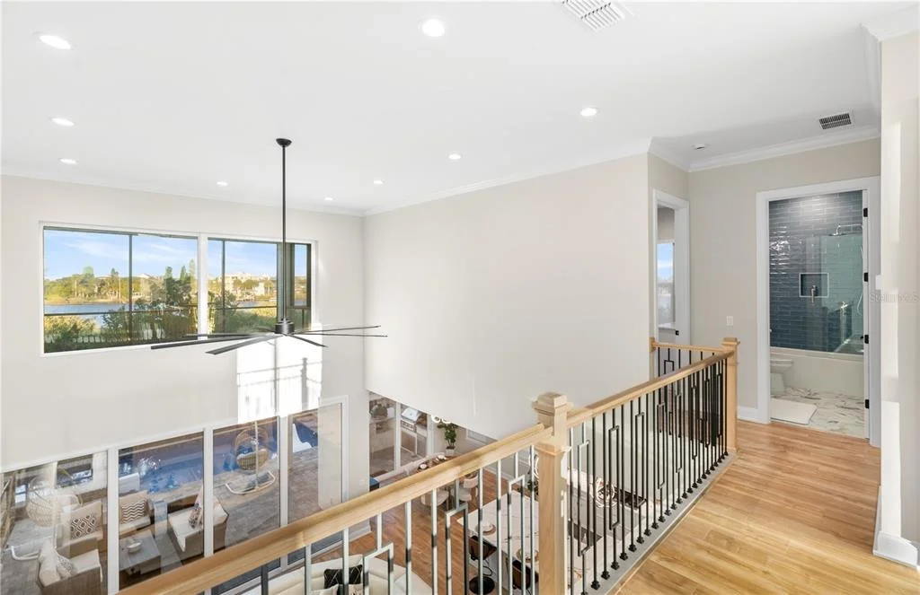 Photo of 2559 PALM AVENUE