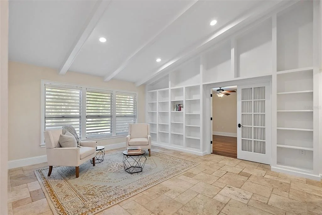 Photo of 2371 LANDINGS CIRCLE