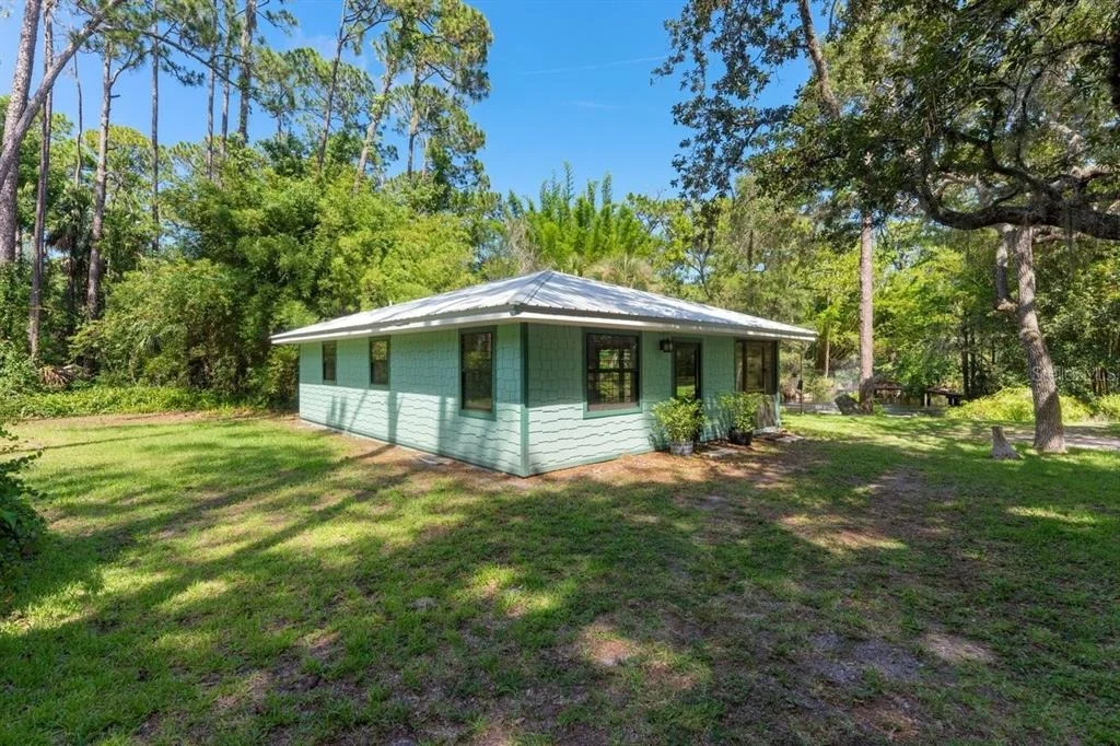 Photo of 400 PINE BLUFF TRAIL