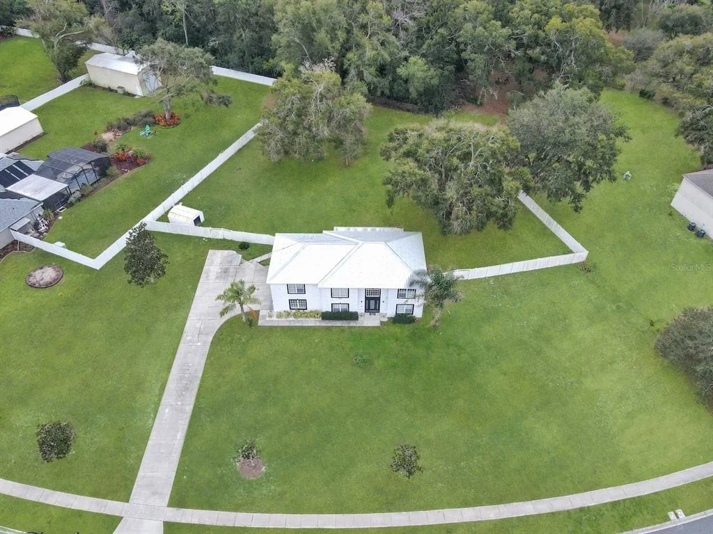 Photo of 7561 LAKE ANDREA CIRCLE